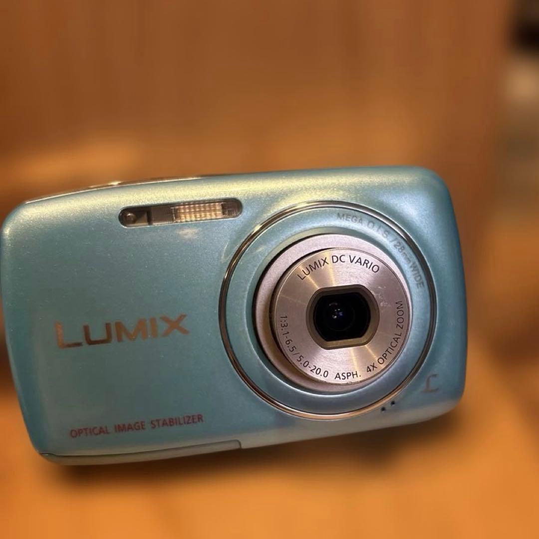 Panasonic パナソニック　LUMIX DMC-S1　デジタルカメラ