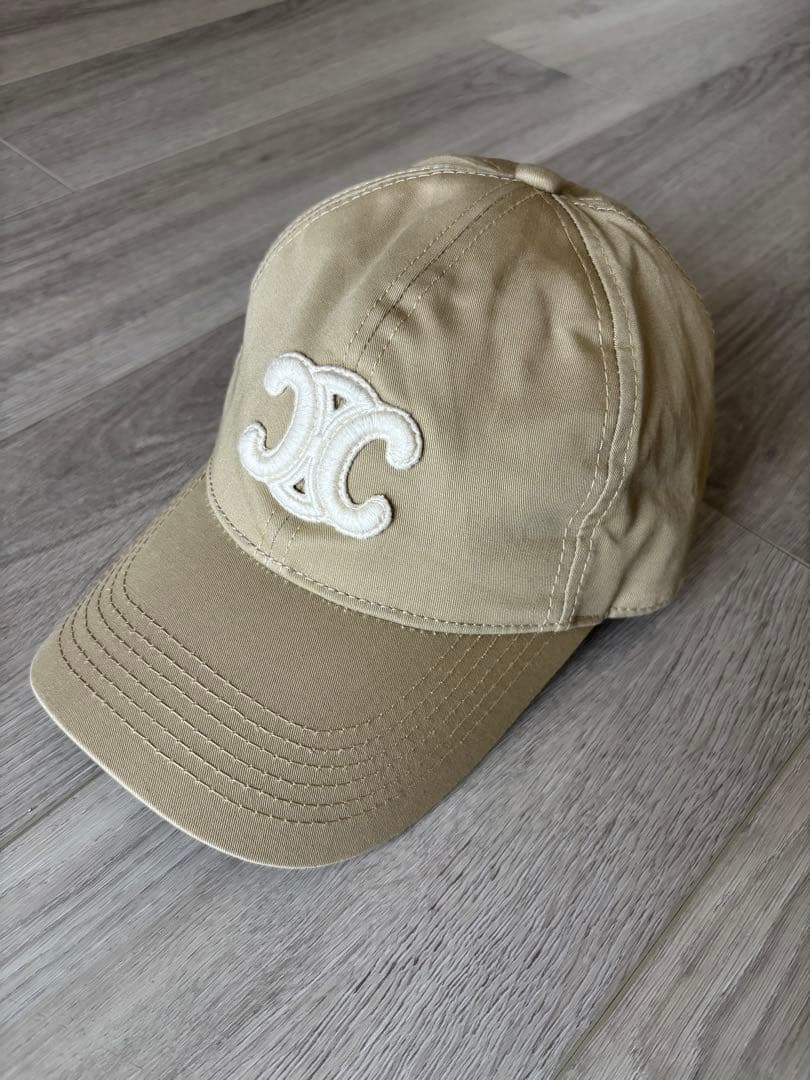 セリーヌ ベージュ トリオンフ 刺繍ロゴ ベースボールキャップ