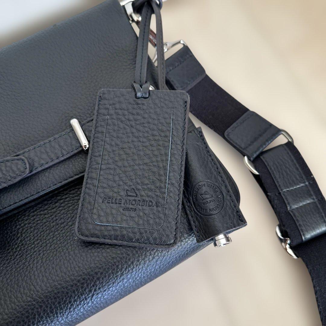 PELLE MORBIDA ペッレ モルビダ　ショルダーバッグ