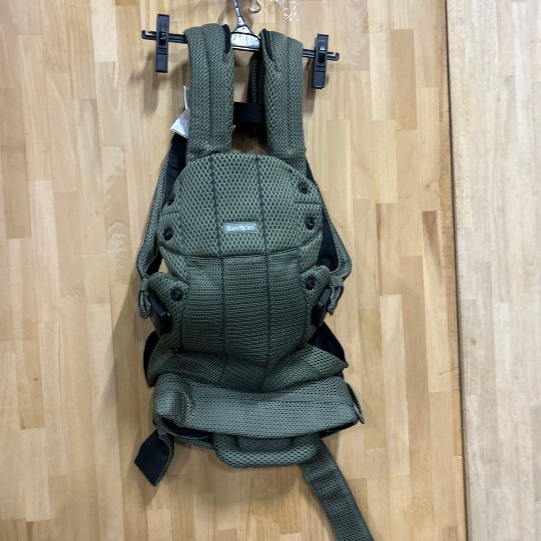 美品　ベビービョルン 抱っこひも HARMONY ダークグリーン