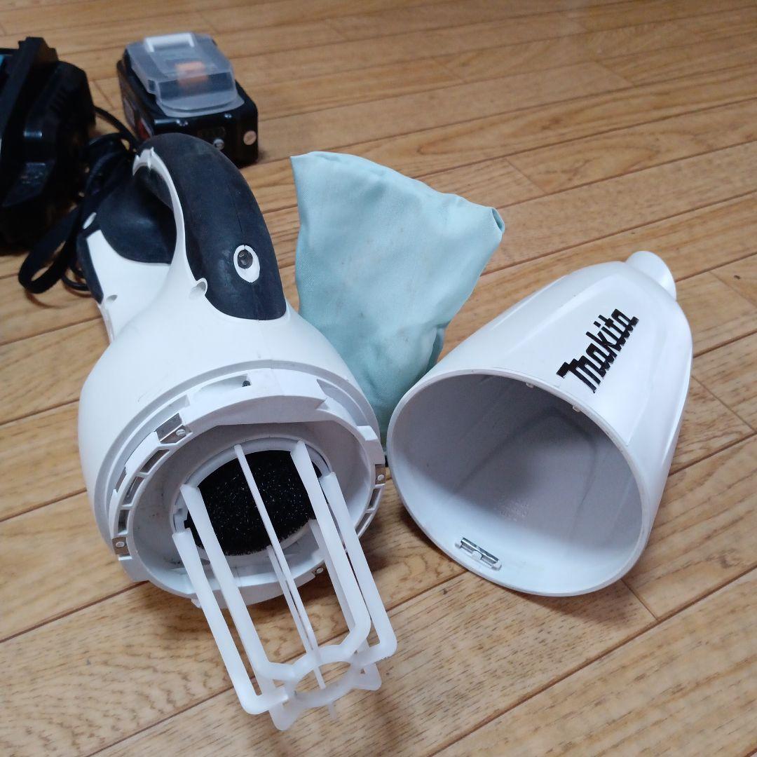 マキタ18V充電式クリーナーCL180FDバッテリー、充電器付