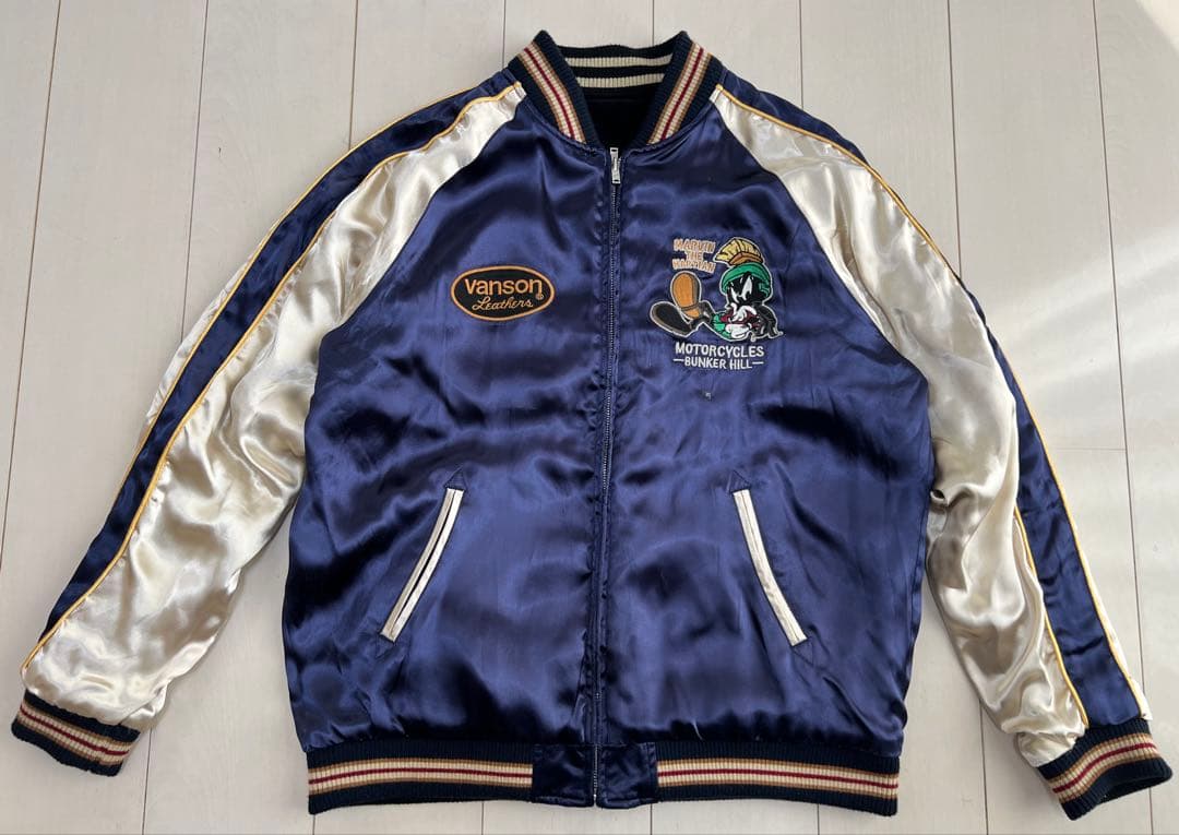 XL VANSON×LOONEY TUNES スカジャン トゥイティー マービン