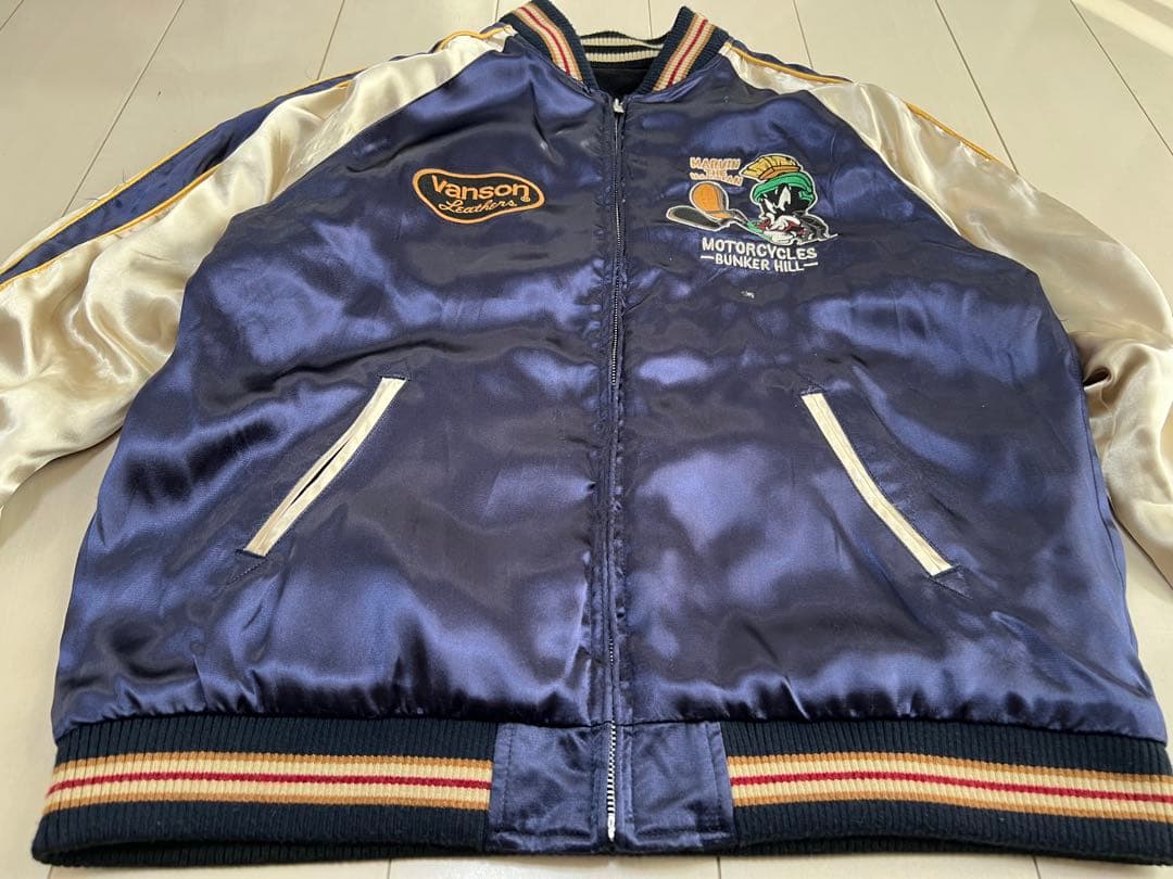 XL VANSON×LOONEY TUNES スカジャン トゥイティー マービン