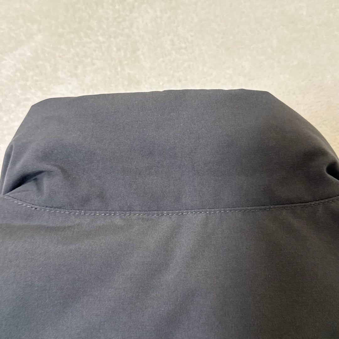 美品✨カナダグース　グレー　ダウンベスト　Mサイズ ロゴマーク　メンズ