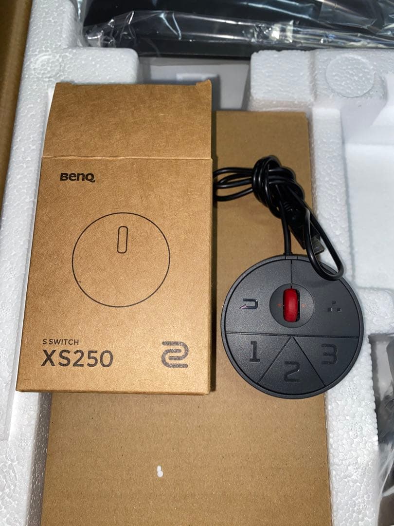 BENQ ゲーミングモニター XL2566K