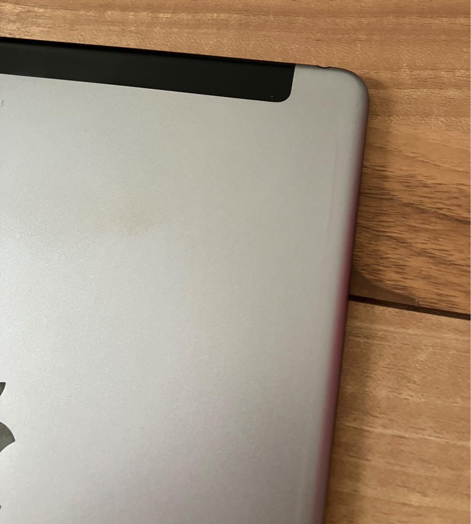Apple iPad Air 2 セルラーモデル 16GB スペースグレー