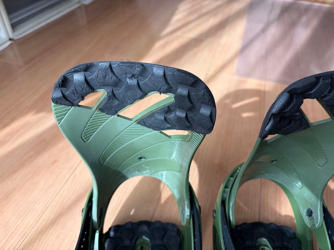 Salomon スノーボードビンディング オリーブグリーンMサイズ