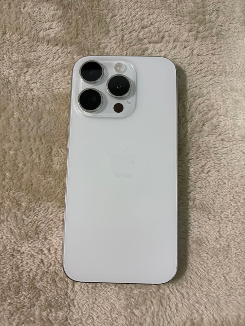 iPhone 15 Pro 512GB ホワイトチタニウムSIMフリー