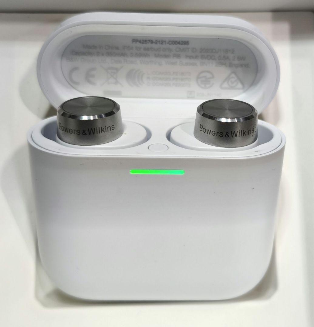 [極美品]Bowers&WilkinsP15ノイズキャンセリング付き　イヤホン