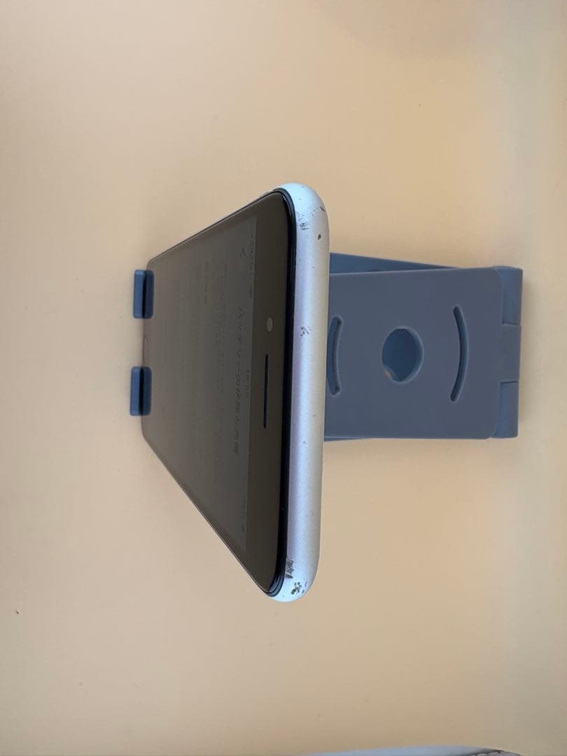 iphone SE2 ホワイト 64GB SIMフリー バッテリー100%