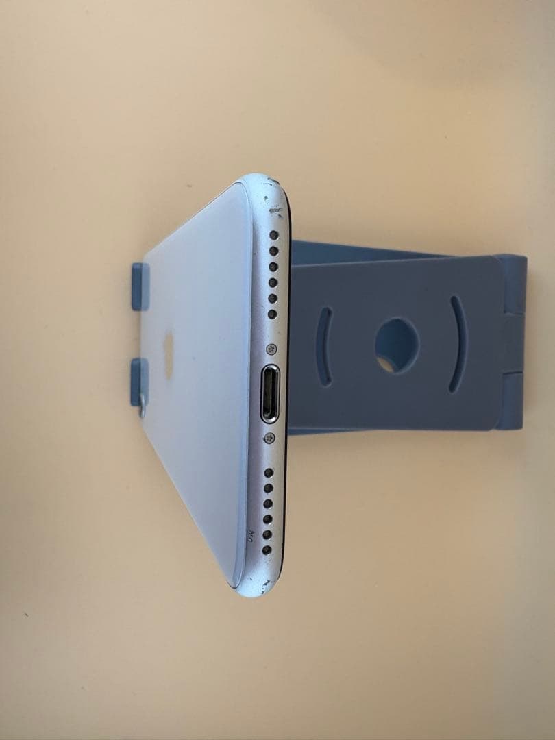 iphone SE2 ホワイト 64GB SIMフリー バッテリー100%