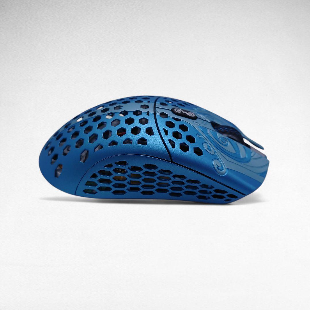 美品 Finalmouse Starlight 12 Poseidon Mサイズ