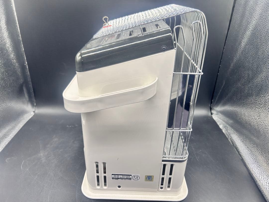 イワタニ カセットガスストーブ CB-STV-DKD 2020年製