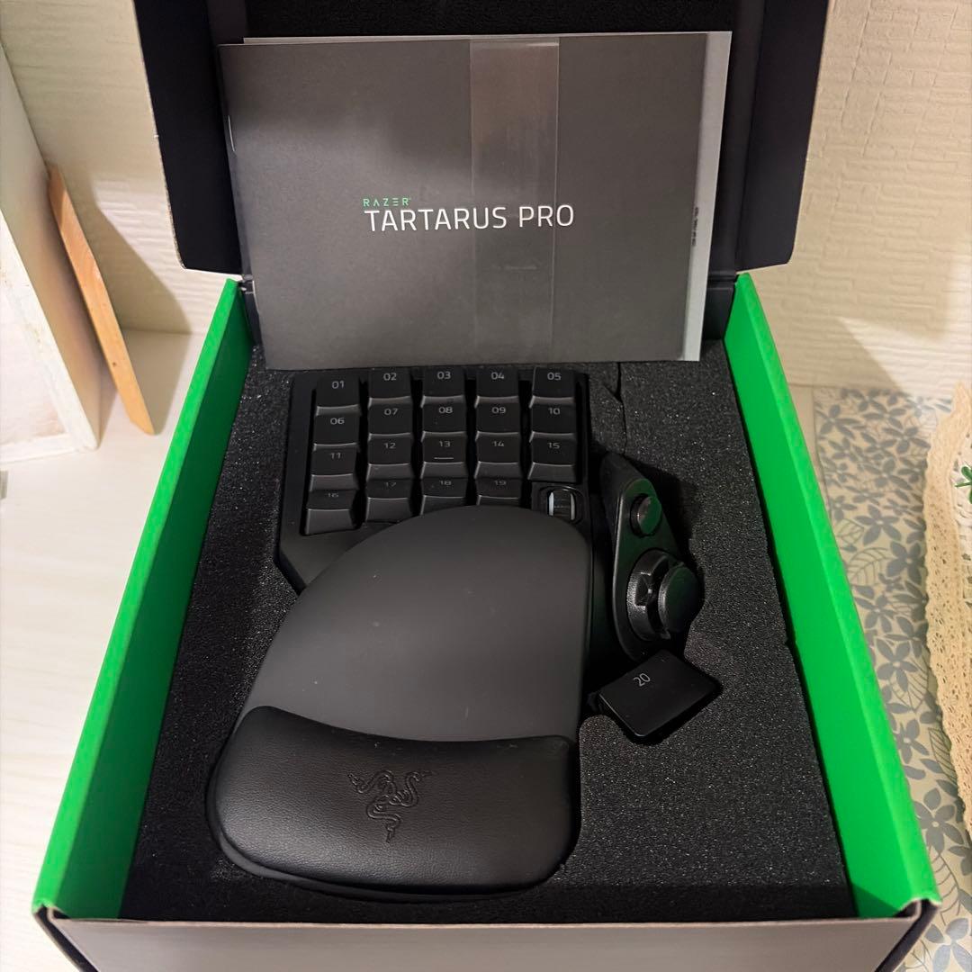 【ほぼ新品、開封あり】Razer TARTARUS PRO 左手キーボード