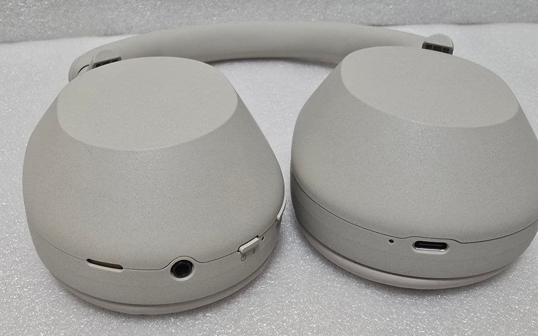 ワイヤレスヘッドホン WH-1000XM5