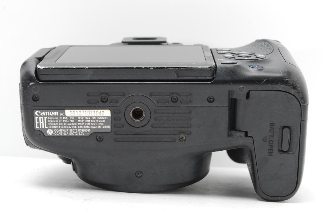 Canon Kiss X9i　WiFI搭載　タッチパネル　動画自撮りOK