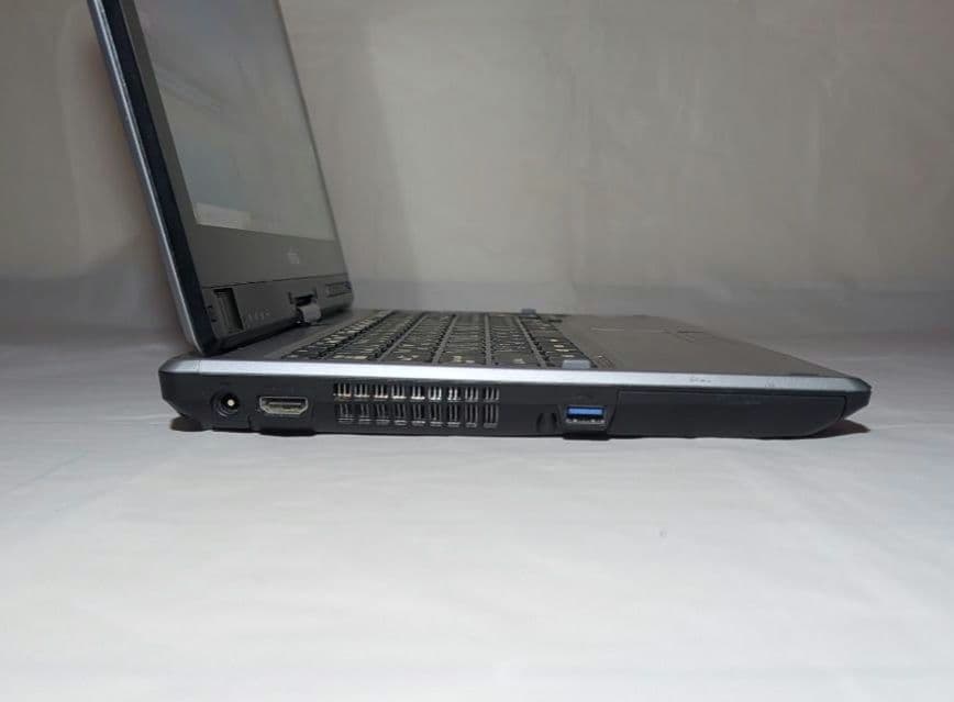 富士通　LIFEBOOK T732/F 2in1 ノートPC タッチパネル