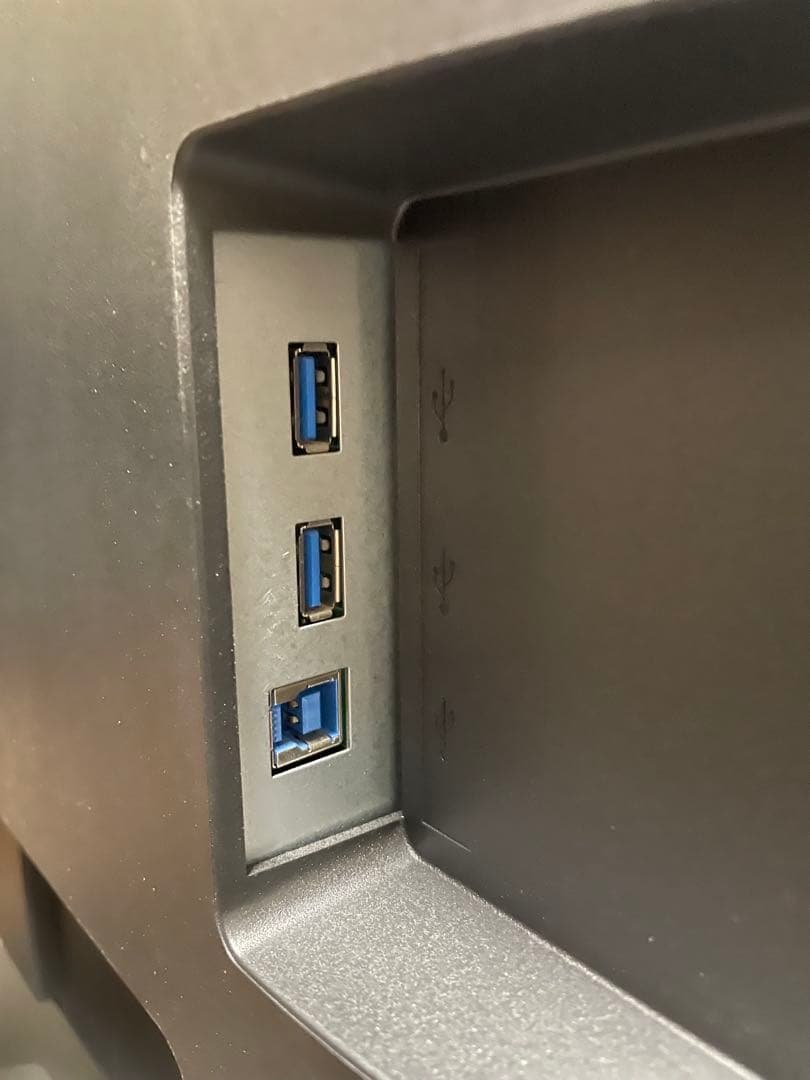 iiyama 31.5型ワイド4K液晶ディスプレイXB3288UHSU