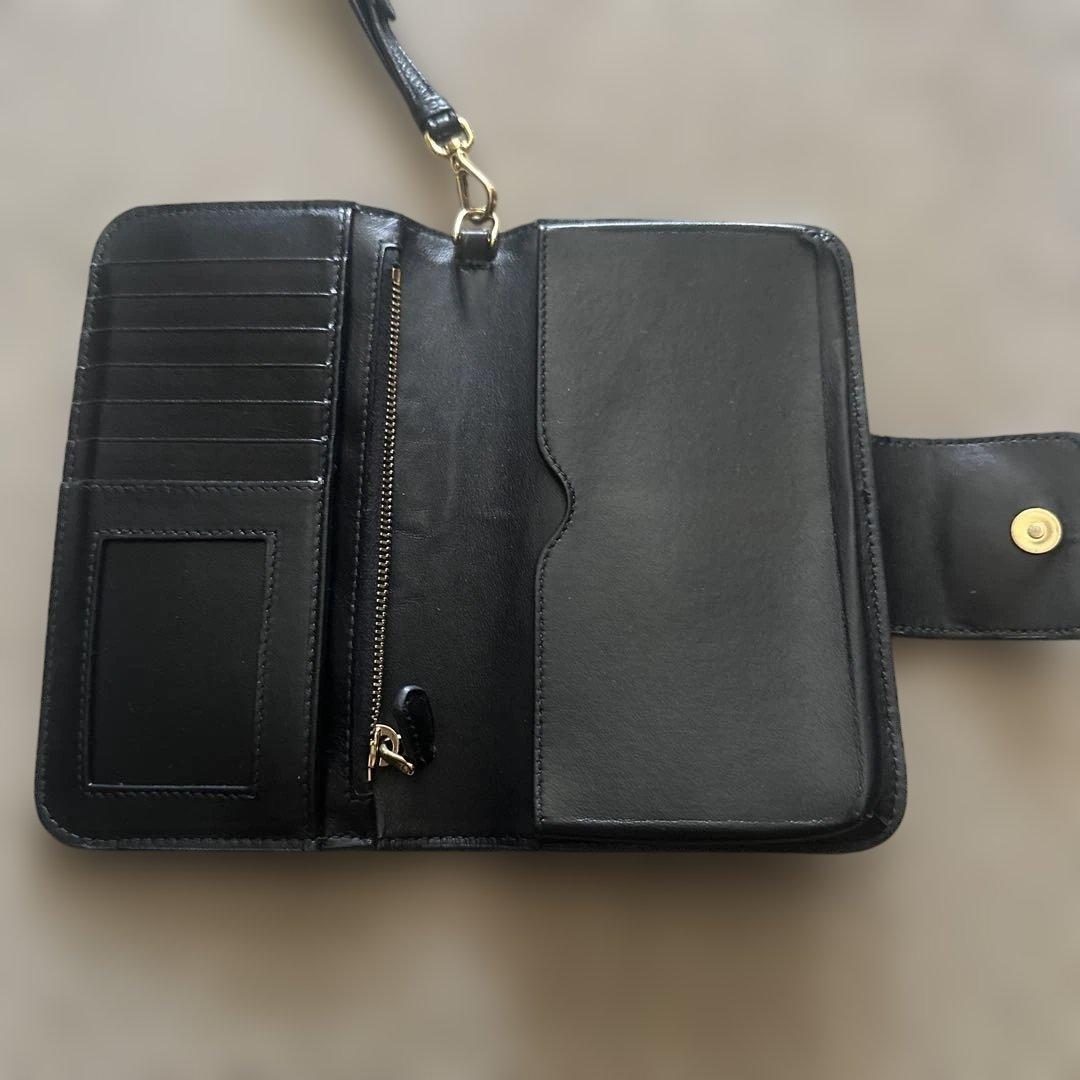 PRADA 紺レザースマートフォンケース　マルチケース