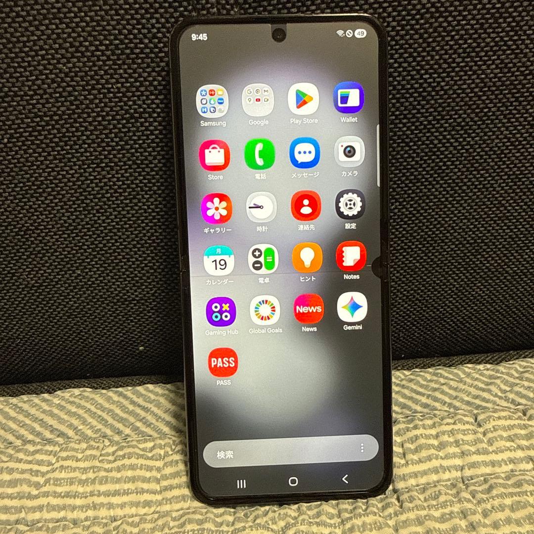 は*し様 [オークション]Galaxy Z flip5 256GB ブラックSI