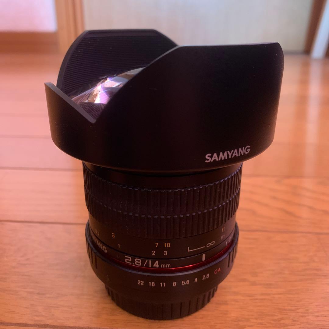 SAMYANG 14mm F2.8 単焦点レンズ　EFマウント