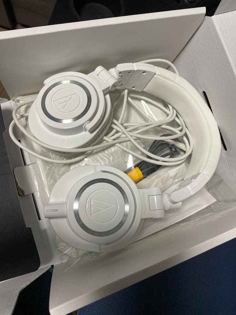 【週末限定価格】 Audio-Technica ATH-M50x ホワイト