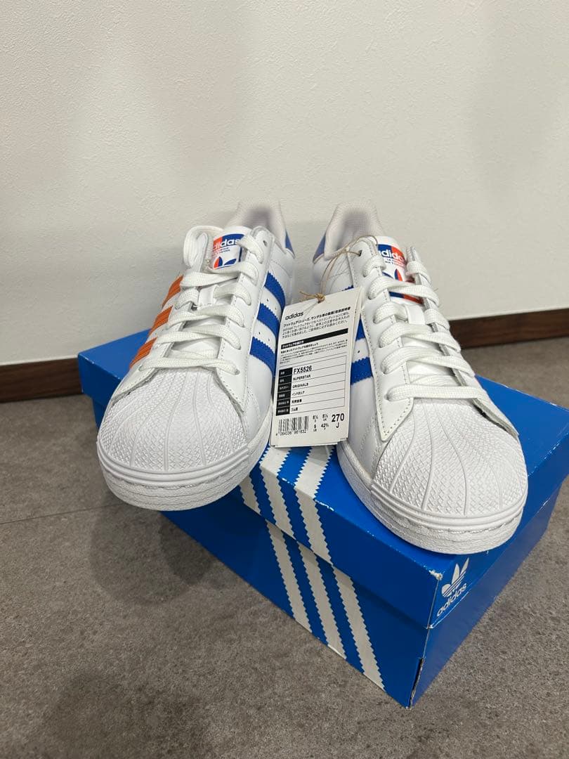 新品未使用adidas SUPERSTAR ホワイト/オレンジ/ブルー
