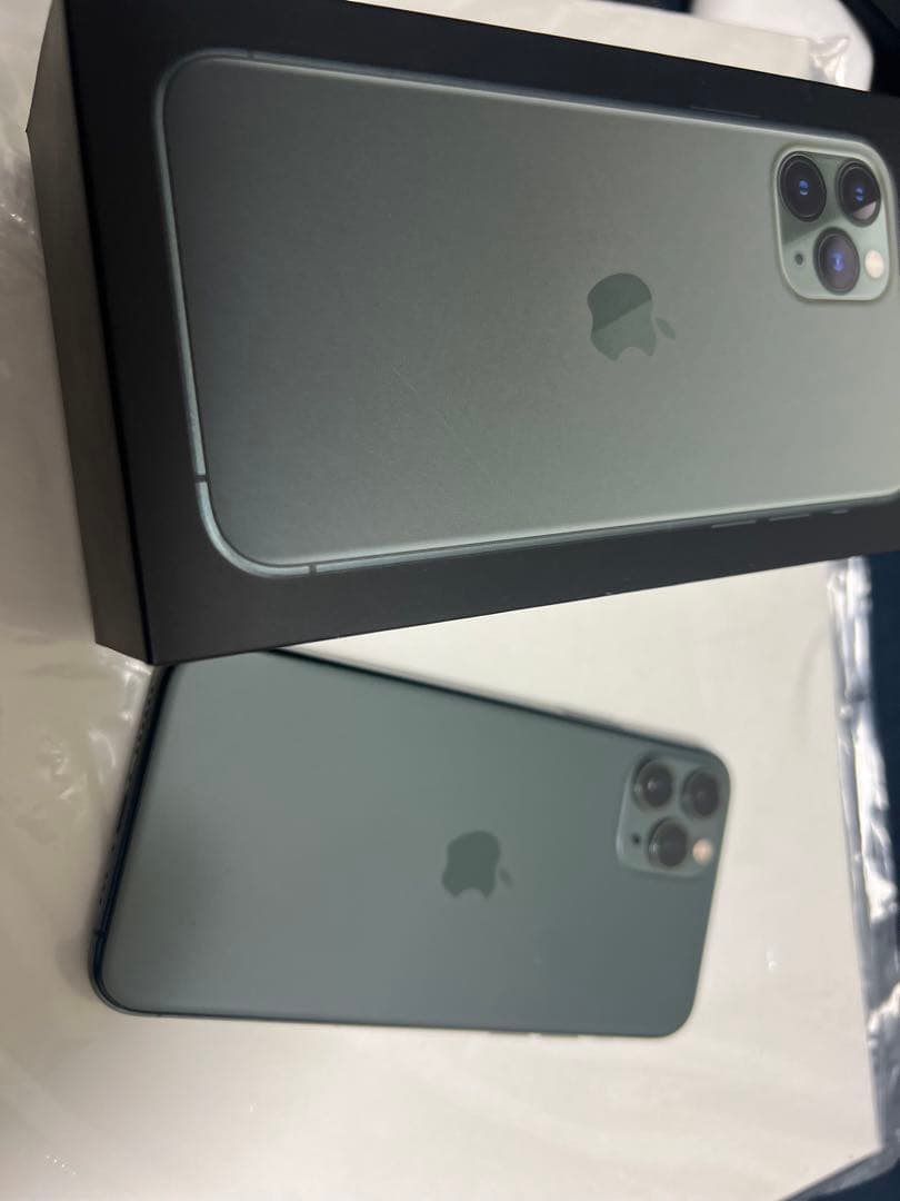 Apple iPhone 11 Pro ミッドナイトグリーン箱付き