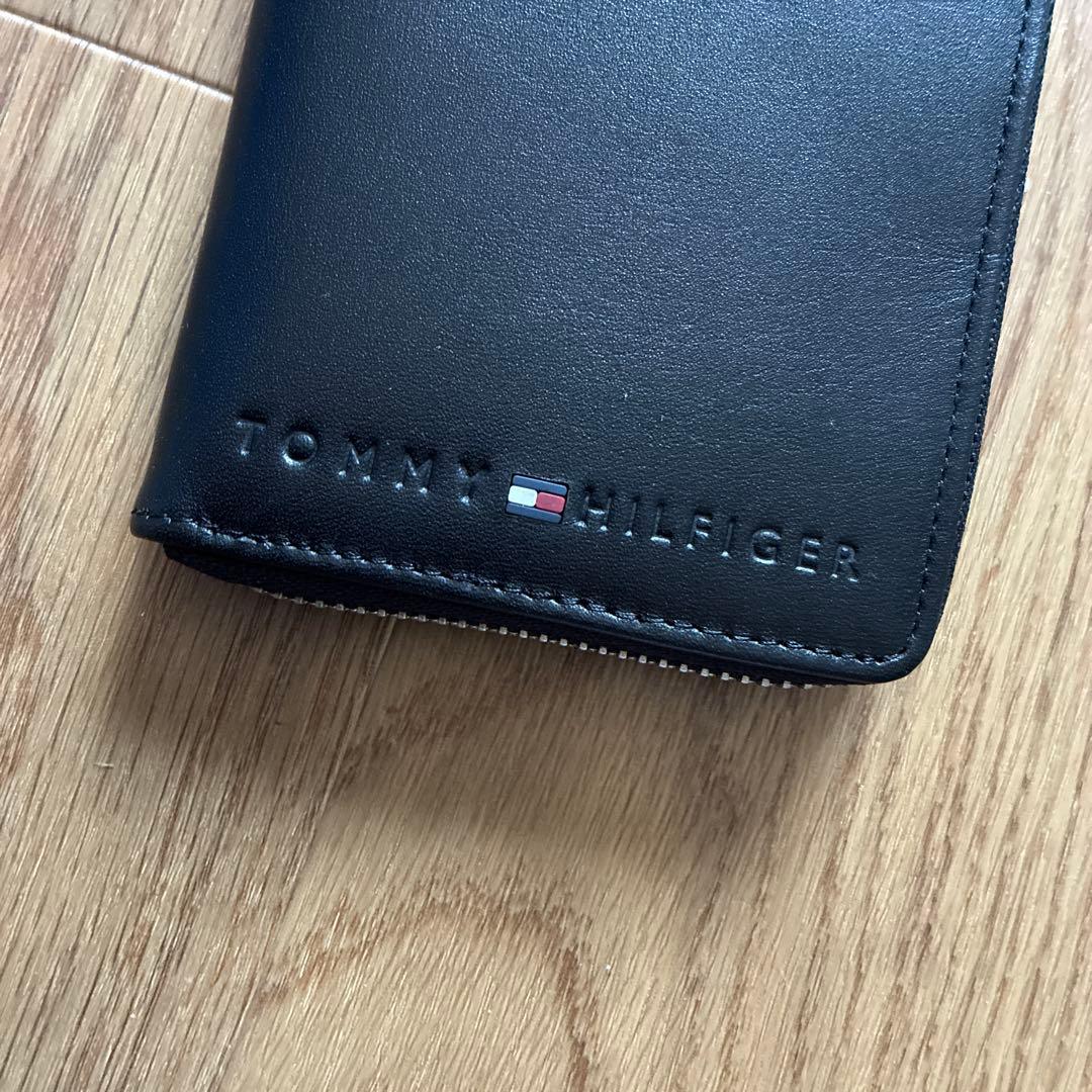 【未使用品】トミーヒルフィガー ロゴ ラウンドジップ 長財布 ブラック 箱付き