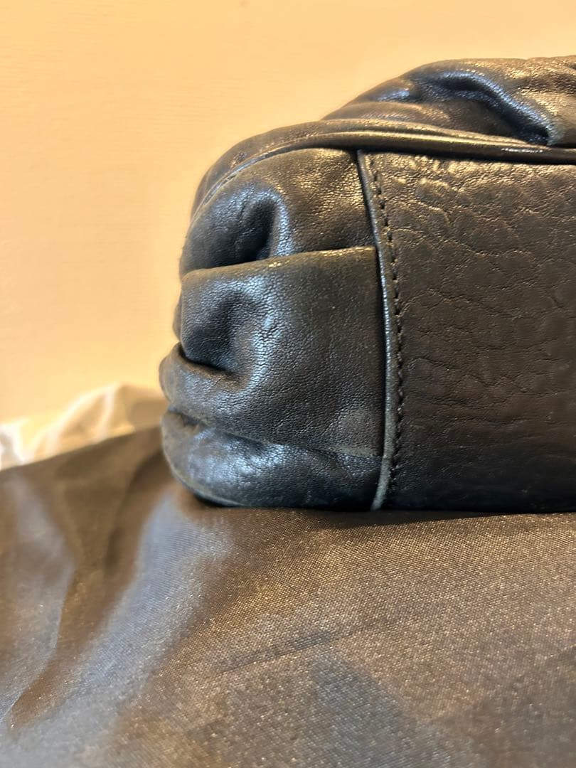 ❤️美品❤️ FENDI 黒 レザー ショルダーバッグ