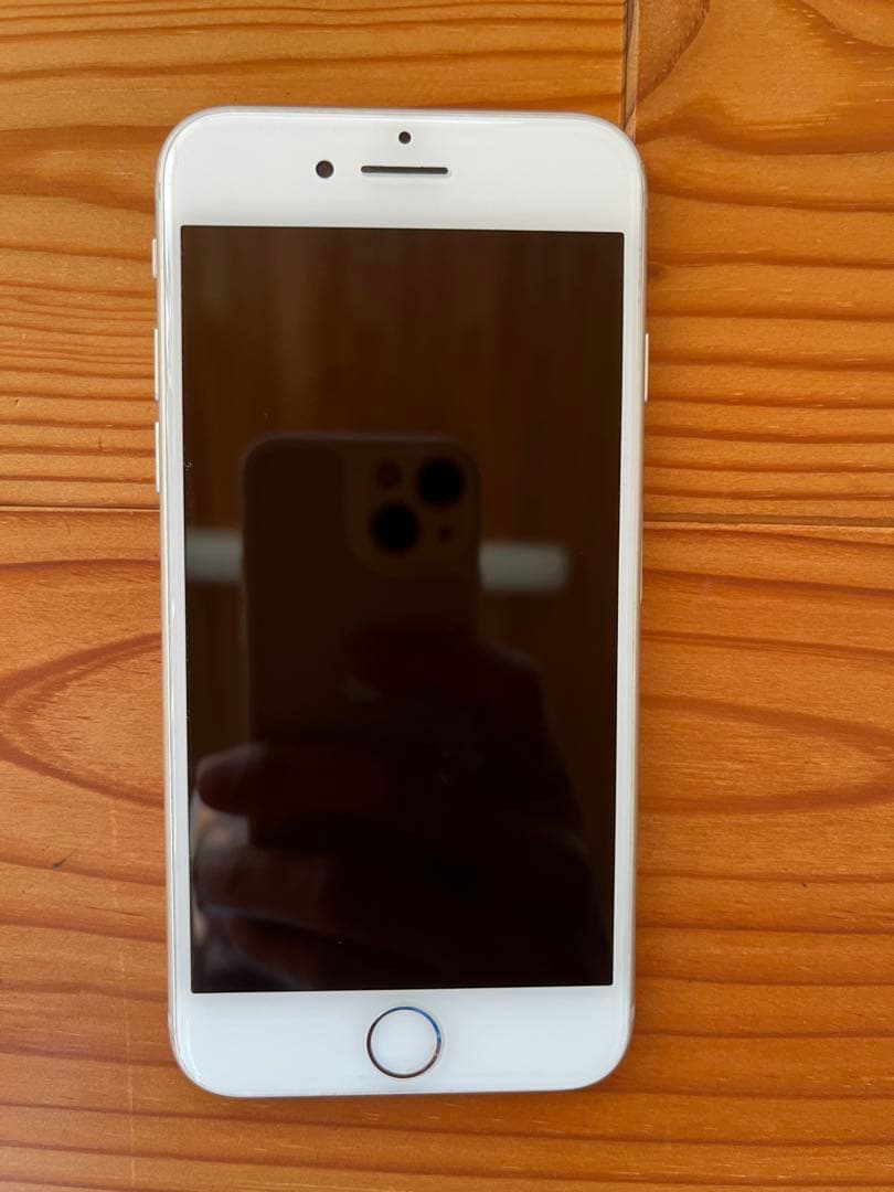 Apple iPhone 8 シルバー 本体 64GB