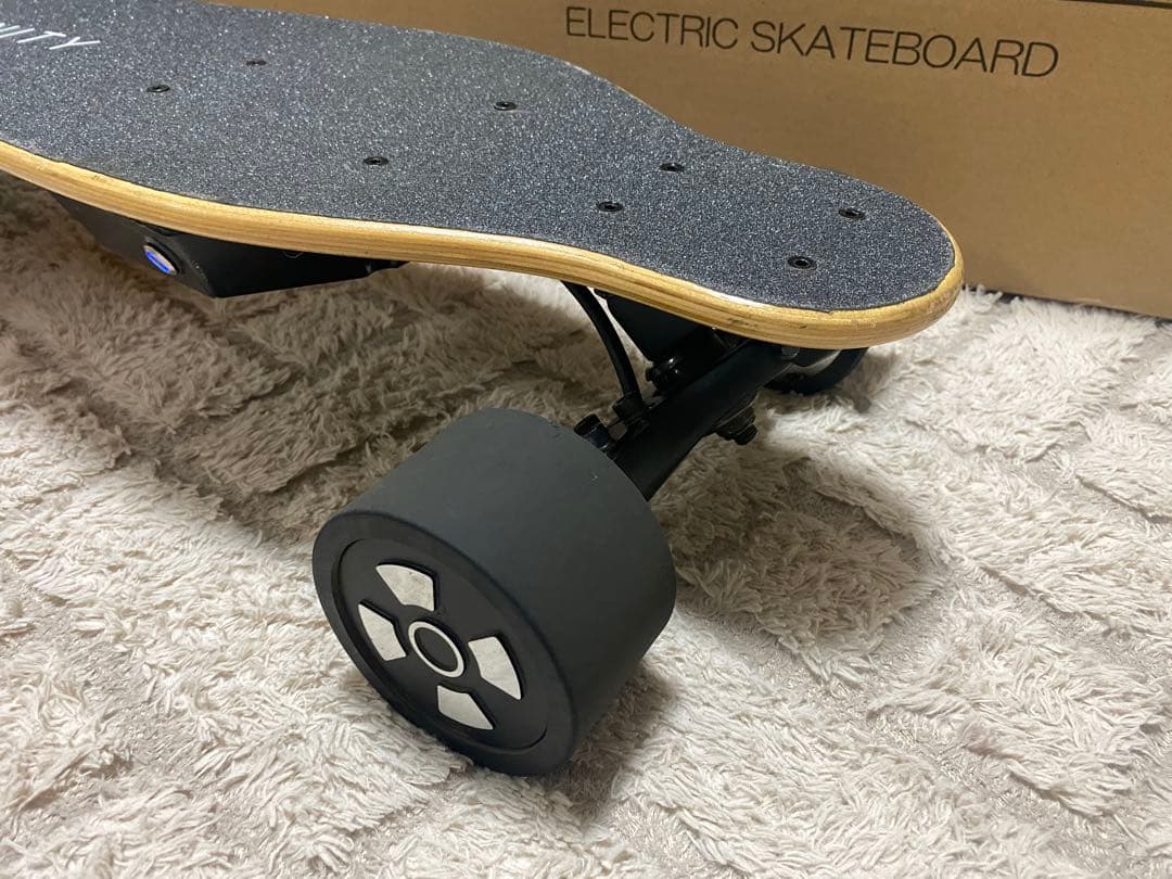 EFINITY 電動スケートボード