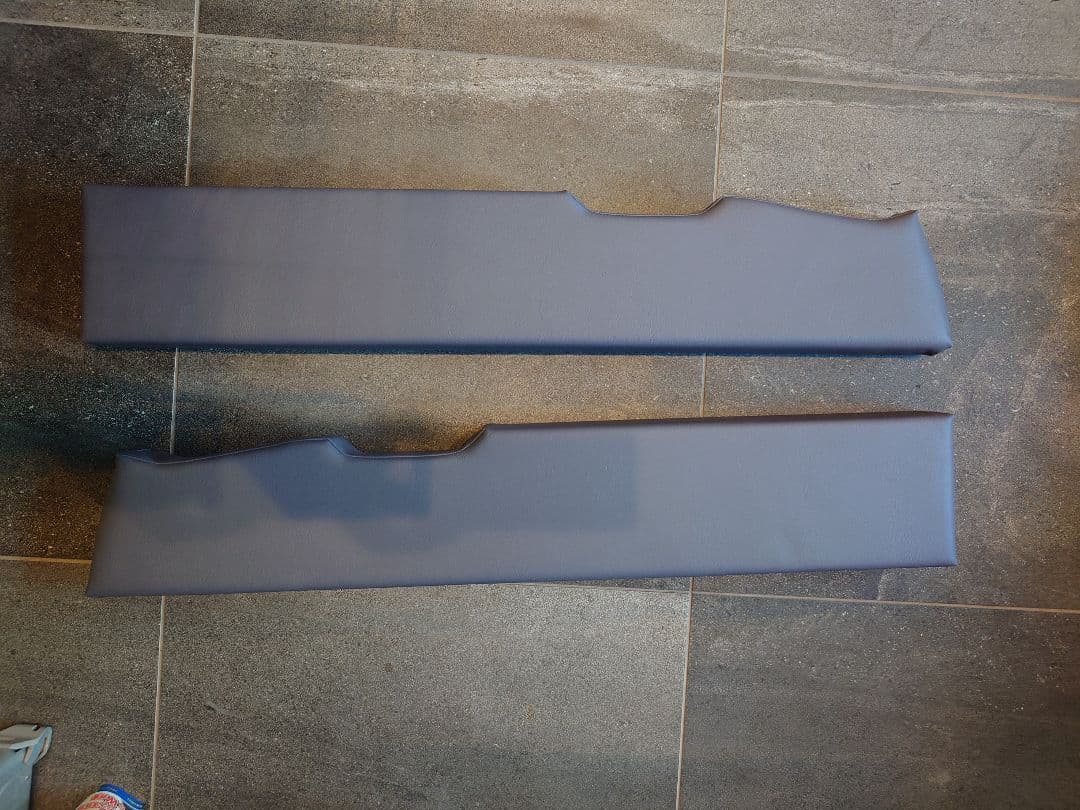 工房・リンクス 製 ランドクルーザー300 ベットキット5人乗り①