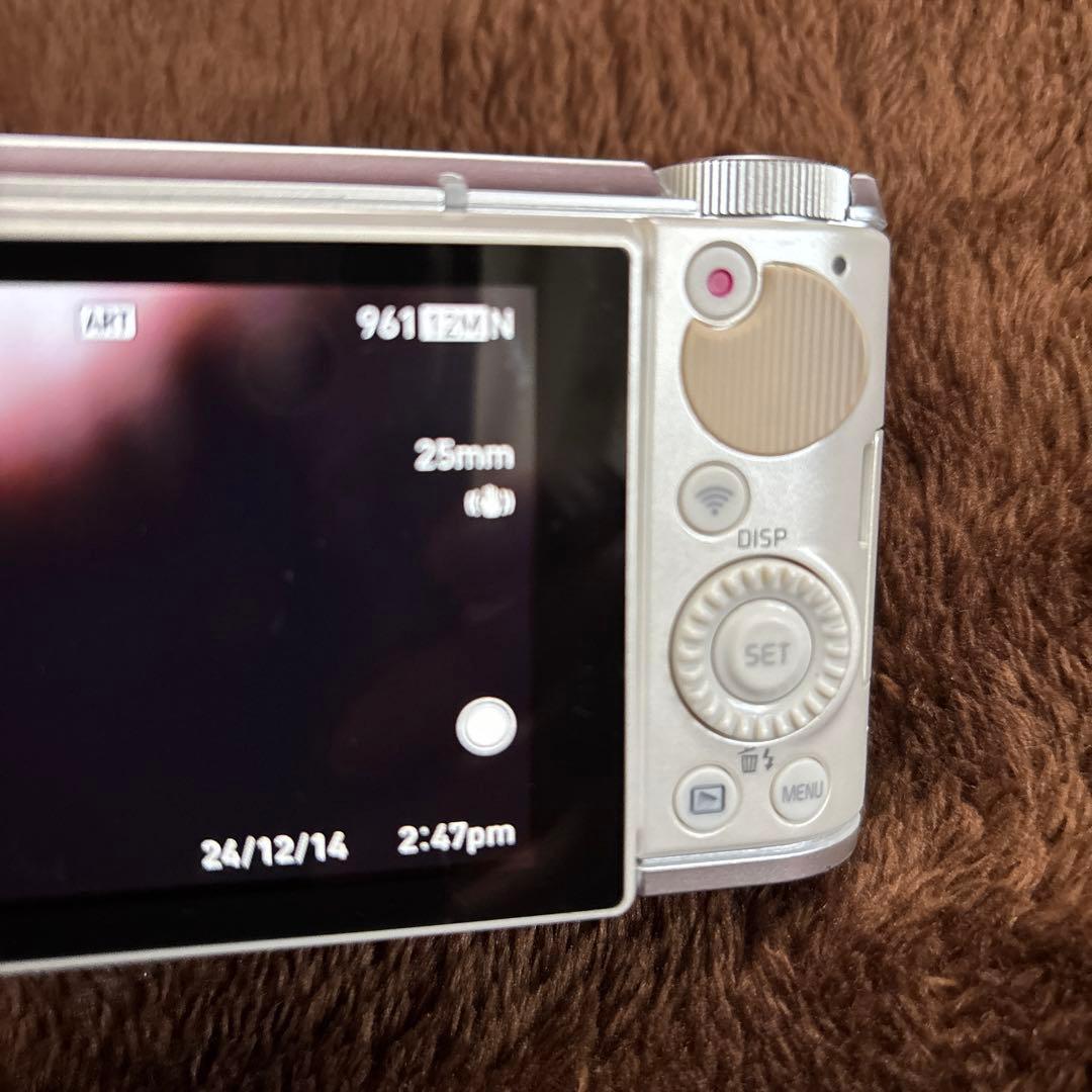 コンデジ CASIO EXILIM EX-ZR3200WE 自撮り可 スマホ転送