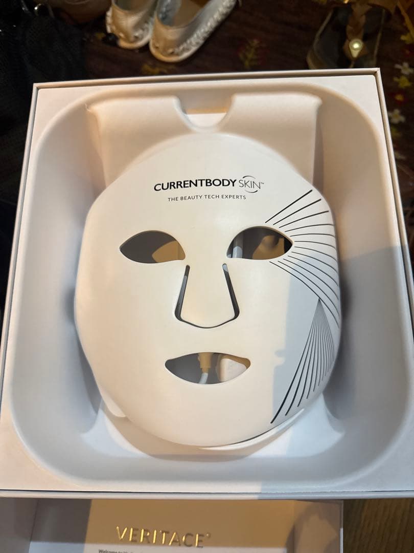 CURRENTBODY SKIN LEDフェイスマスク シリーズ2