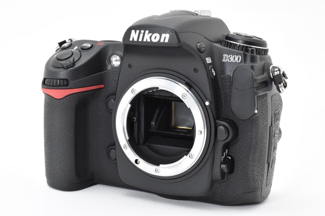 ■ ほぼ新品・極少ショット数917回 ■ ニコン Nikon D300 ボディ