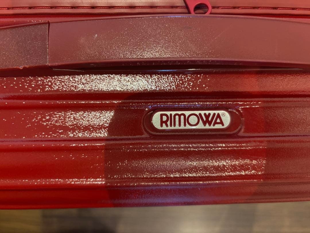 リモワRIMOWAレッド33L 2輪キャリーTSAロック付き スーツケース