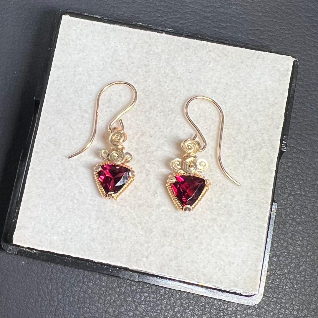 天然石　ロードライトガーネット　ワイヤーラッピング　ピアス　14kgf