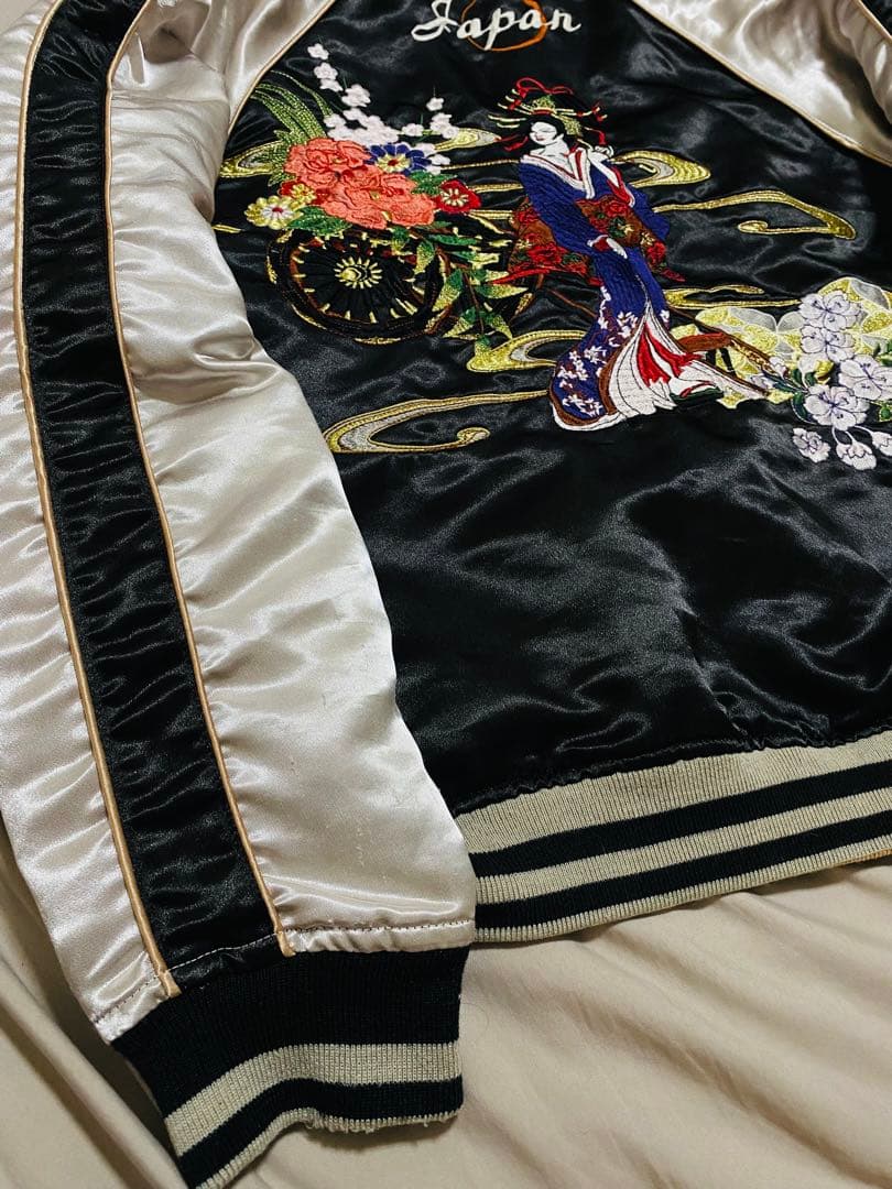 絡繰魂 ２面用 スカジャン 日本限定 芸者 サテン unisex