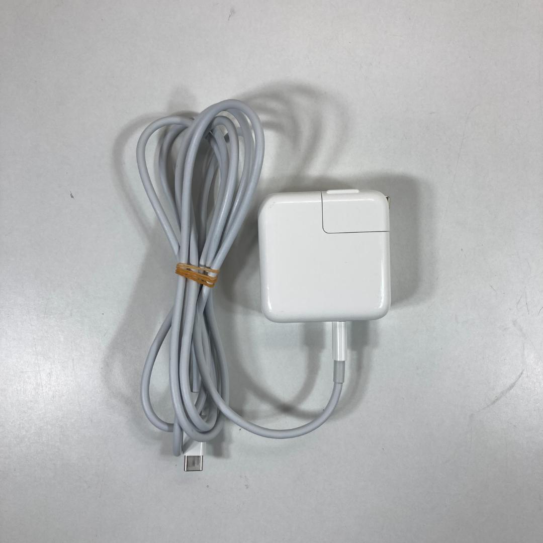 Apple MacBook Air M1 ノートパソコン （A17）