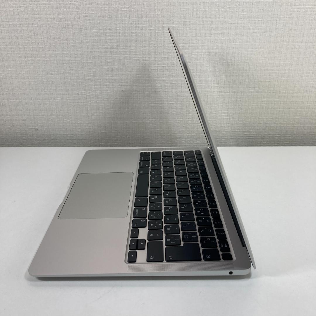 Apple MacBook Air M1 ノートパソコン （A17）
