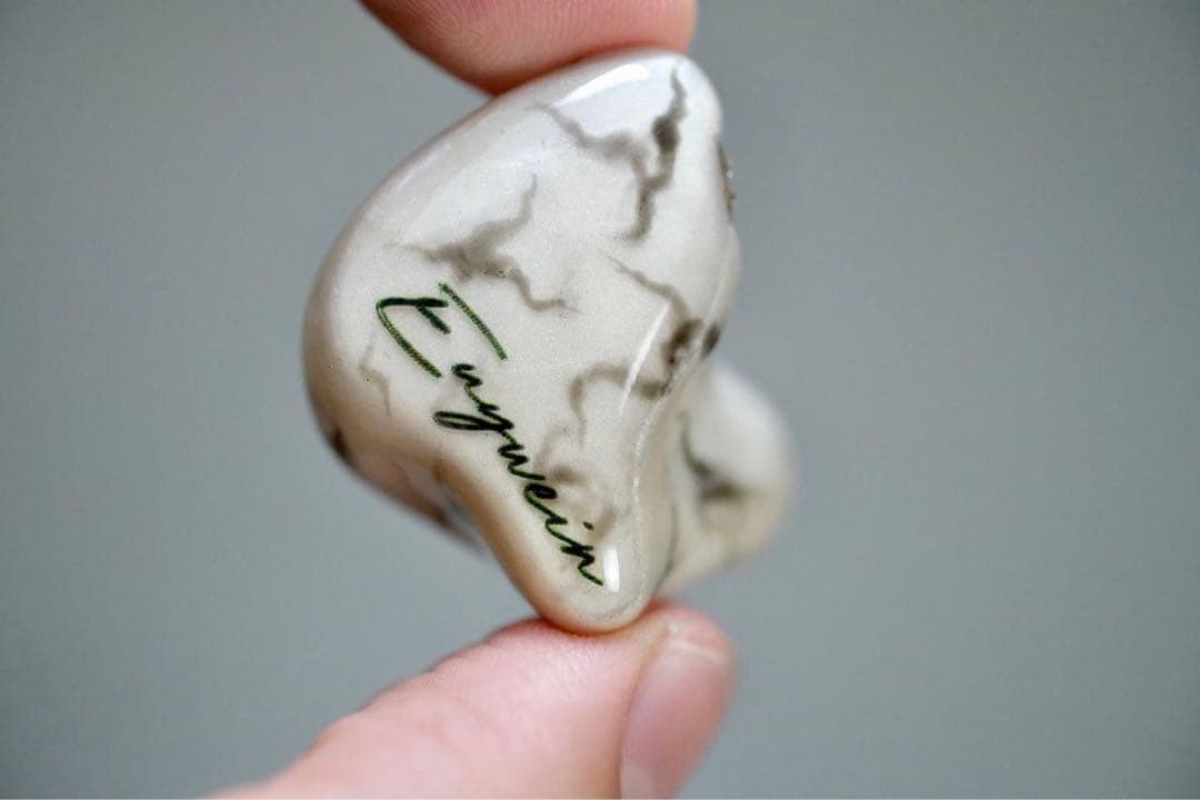 Avara AV6 カスタム iem