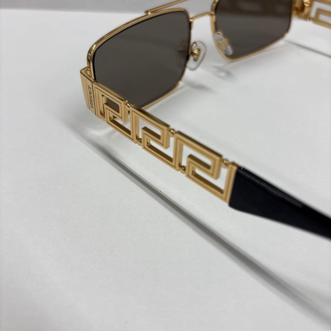 VERSACE ゴールド サングラス　ヴェルサーチ
