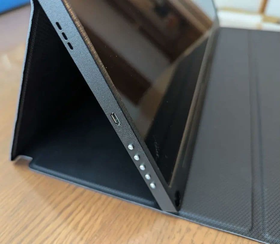 15.6インチ 1920×1080 軽量ポータブルモニター