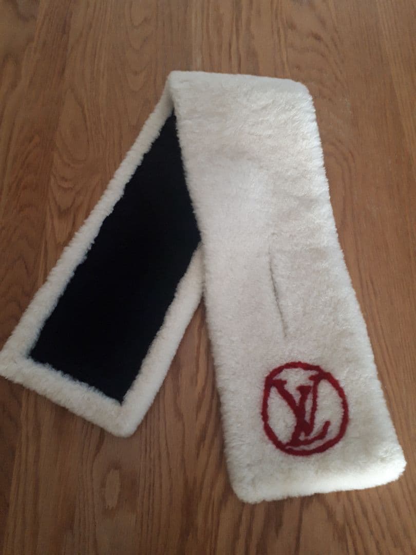 ルイヴィトン モノグラム エシャルプ シャーリング ダーリン ストールマフラー
