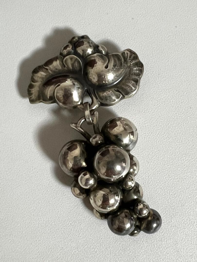 専用　ジョージジェンセン グレープ　ブローチ