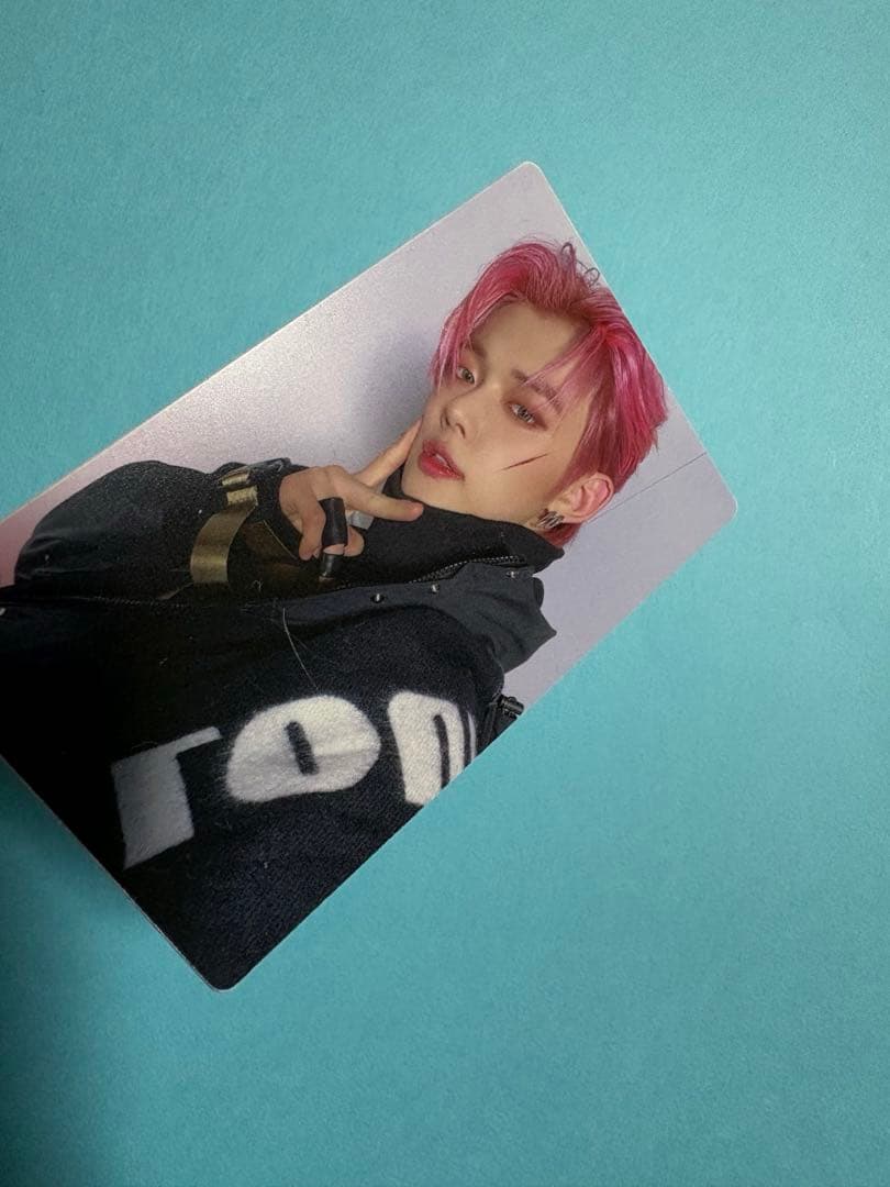 TXT ヨンジュン　Blue Hour ラキドロ ピンク髪 希少レア