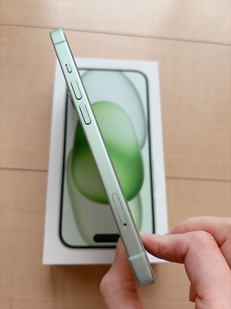 【美品】iPhone15 128GB SIMフリー グリーン ⚡️最大容量94%