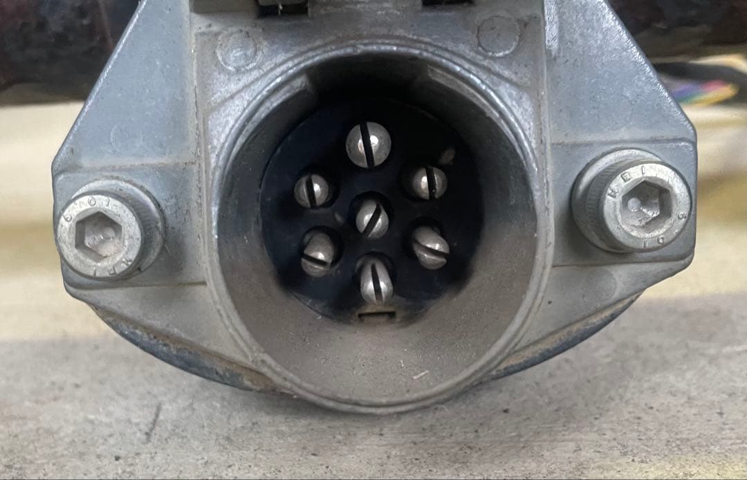 ★引き取り限定★ ソレックス製　ヒッチメンバー　デリカ　D5　CV5W