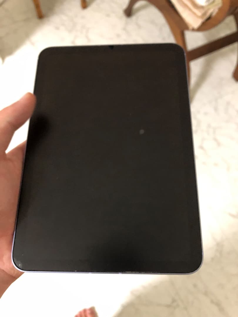 iPad mini 6（64G）パープル角に傷あり